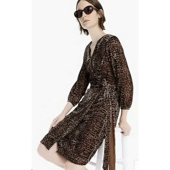 J.Crew Velvet Wrap Dress Size 2 Animal Print Long Sleeve V-Neck - Picture 1 of 8
